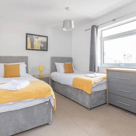 Opp B'Ham - Freshly Refurbished Walls And Carpets! Big Savings Booking 7 Days Or More! Apartment Marston Green ภายนอก รูปภาพ