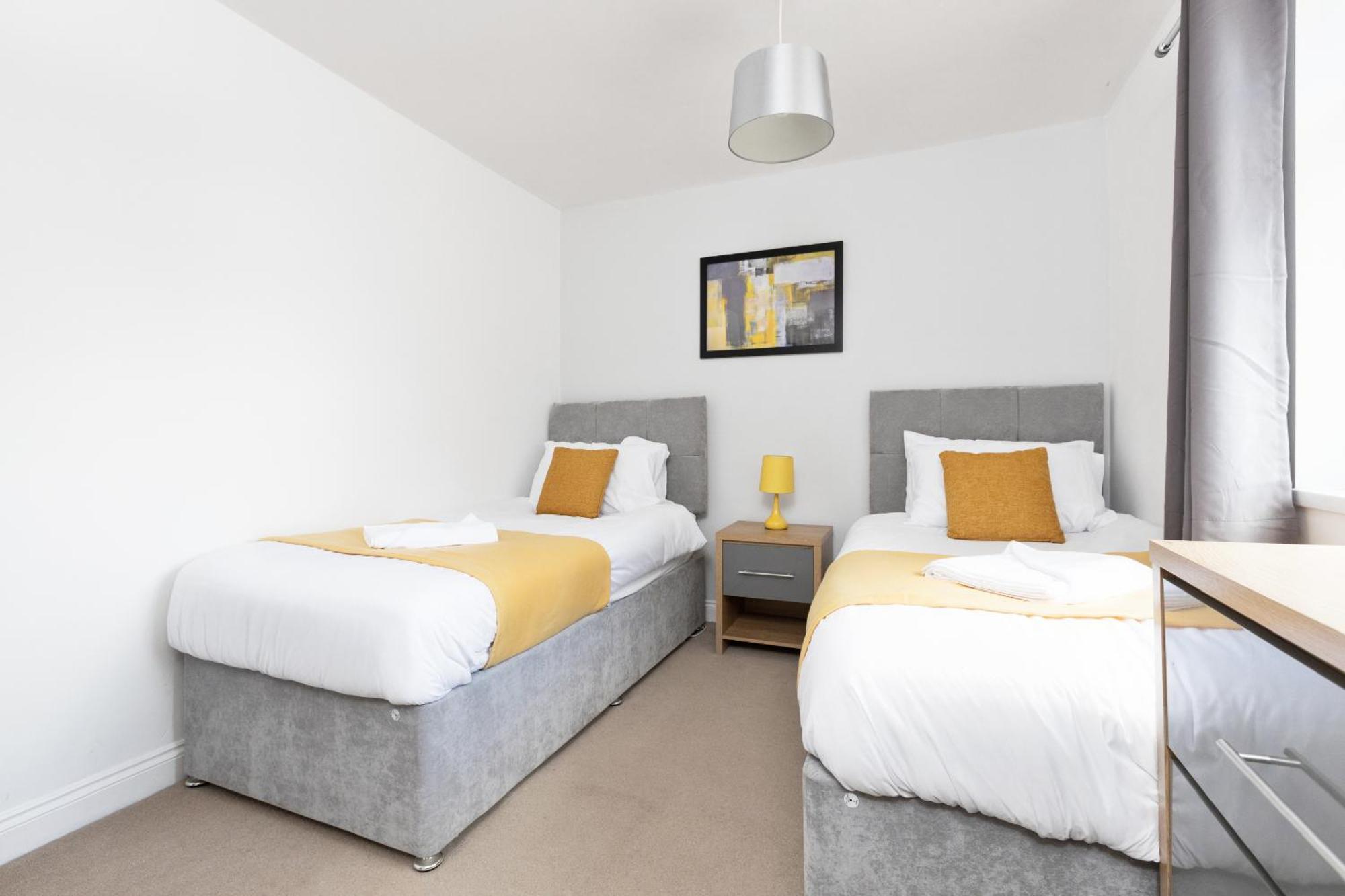 Opp B'Ham - Freshly Refurbished Walls And Carpets! Big Savings Booking 7 Days Or More! Apartment Marston Green ภายนอก รูปภาพ