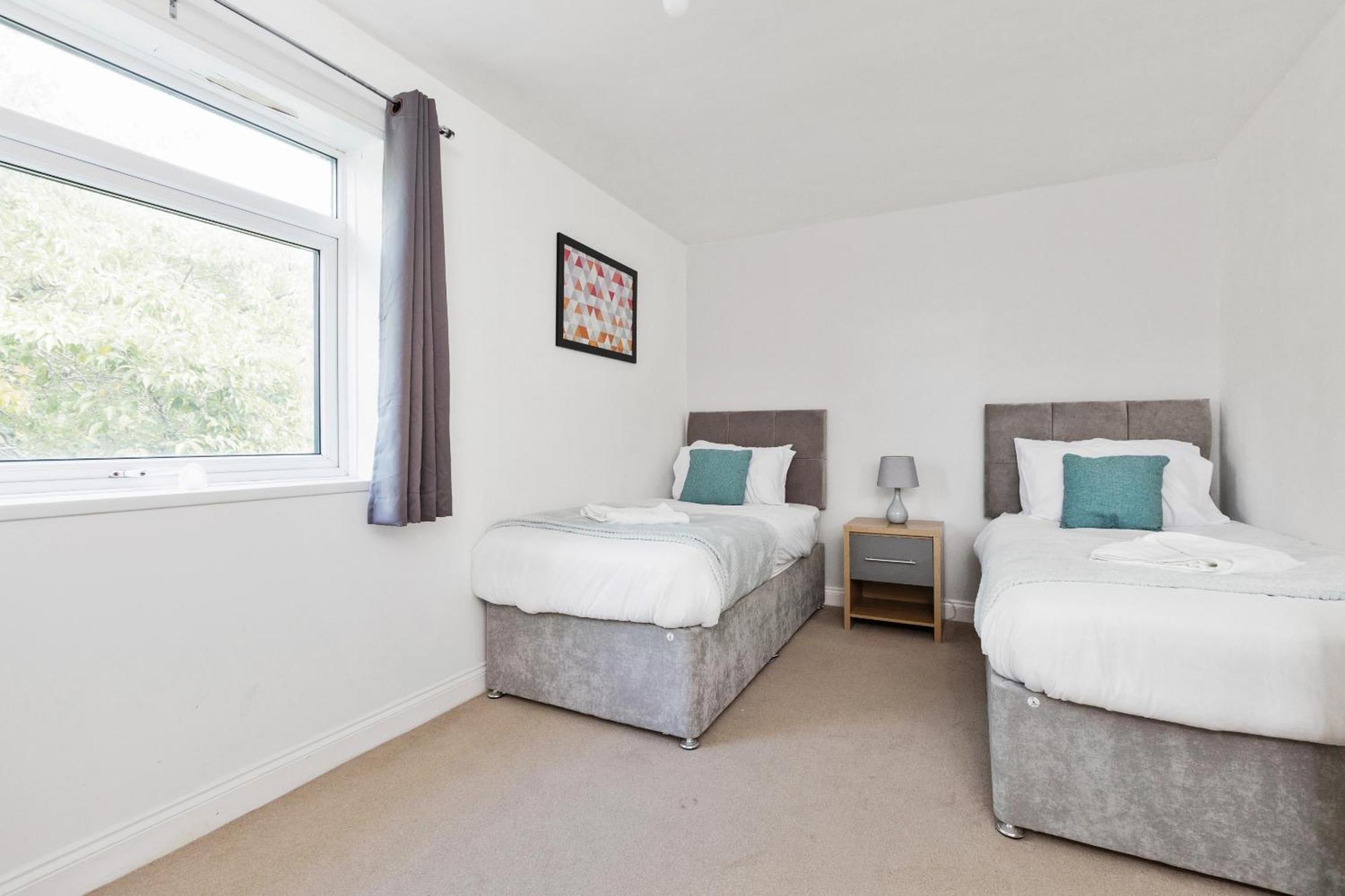 Opp B'Ham - Freshly Refurbished Walls And Carpets! Big Savings Booking 7 Days Or More! Apartment Marston Green ภายนอก รูปภาพ