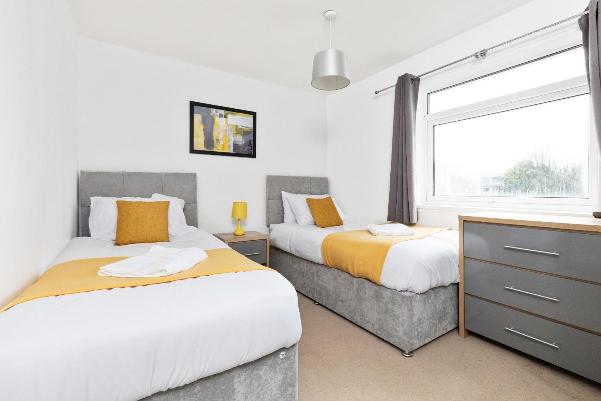 Opp B'Ham - Freshly Refurbished Walls And Carpets! Big Savings Booking 7 Days Or More! Apartment Marston Green ภายนอก รูปภาพ